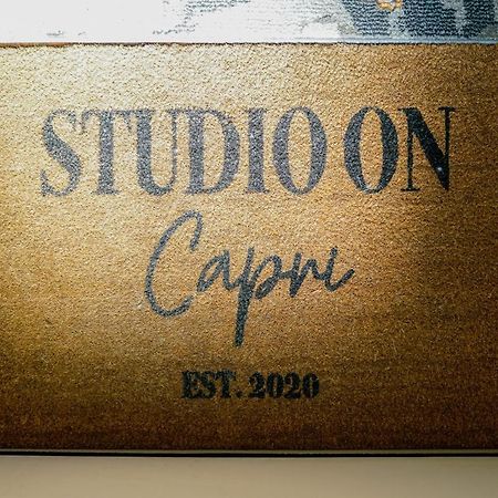 Studio On Capri Калгари Экстерьер фото