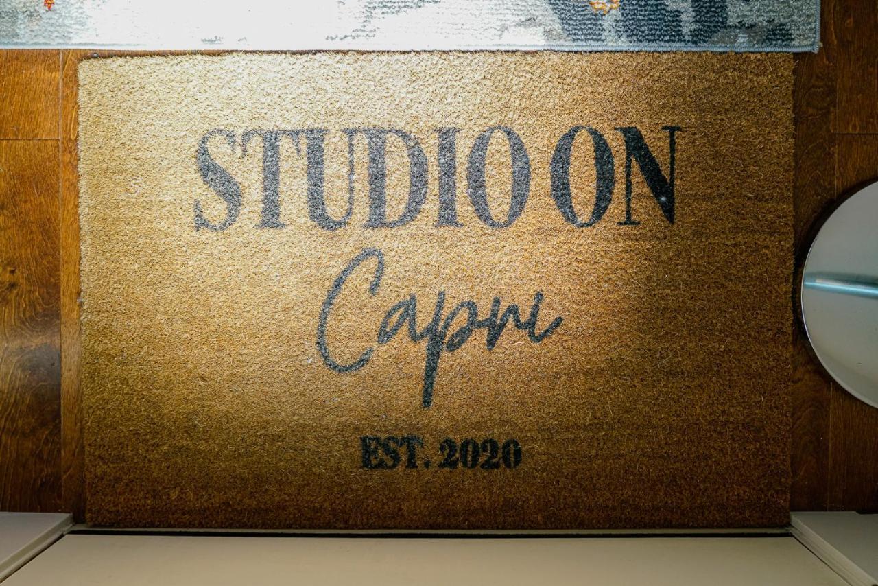 Studio On Capri Калгари Экстерьер фото